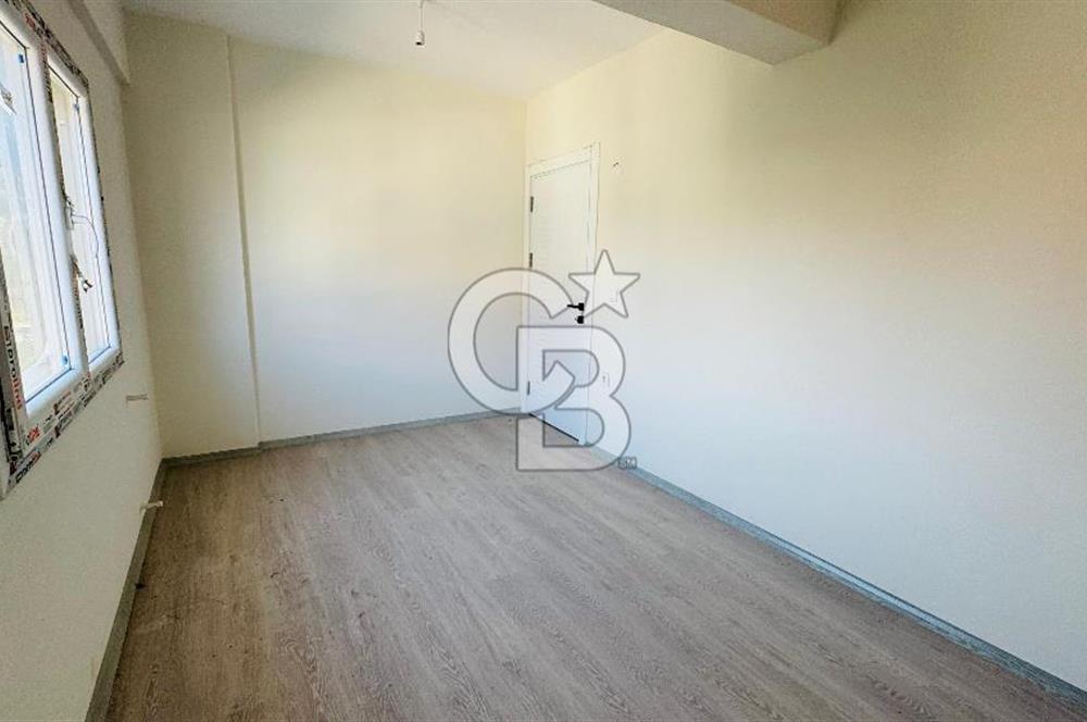 Foça Hacıveli Mah. Teraslı Satılık 2+1 Daire