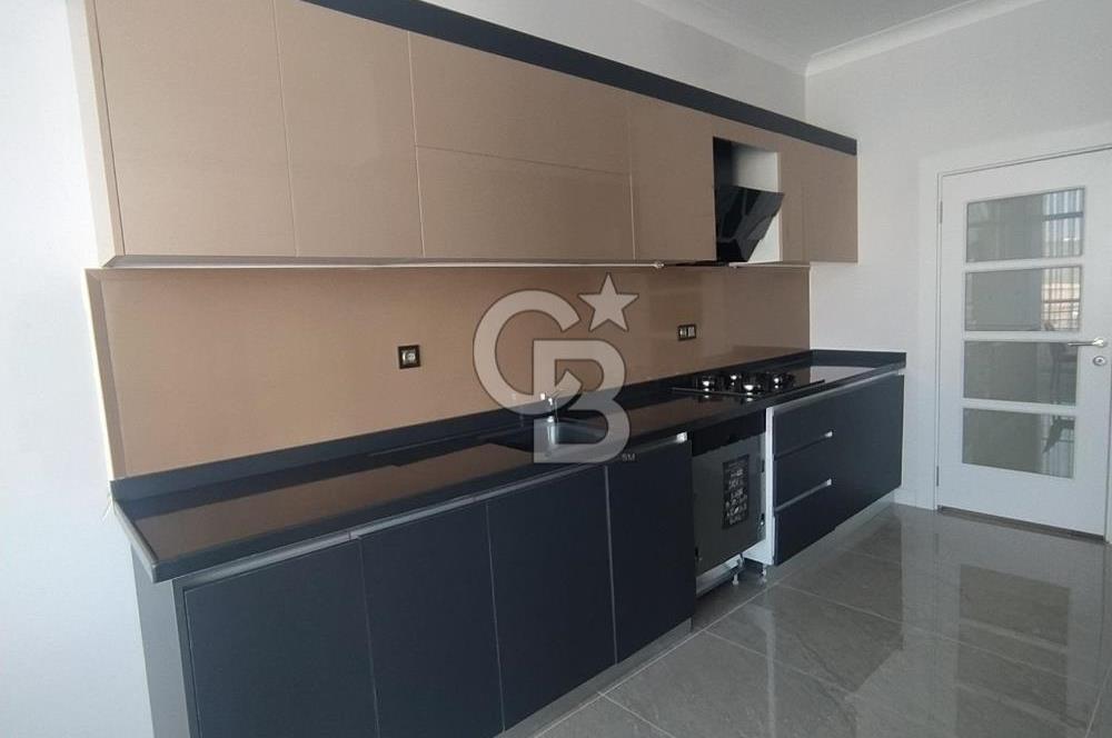 MEYDAN PARK'TA ARA KAT, DEPOLU, KİLERLİ 4+1 SATILIK DAİRE