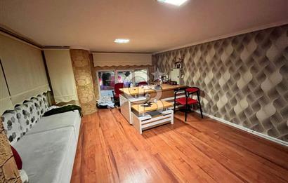 Konaklar Mahallesi’nde bulunan düğün ve organizasyon salonumuz 1.750 m² net kullanım alanına sahiptir. 6 metre tavan yüksekliği sayesinde ferah ve görkemli bir ambiyans sunmaktadır.