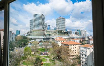 Levazım Sitesinde Satılık 3+1  Boğaz Manzaralı Daire