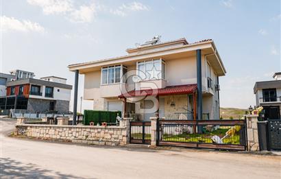 İzmir Seferihisar Akarca'da Deniz Manzaralı Dubleks Villa Satılık