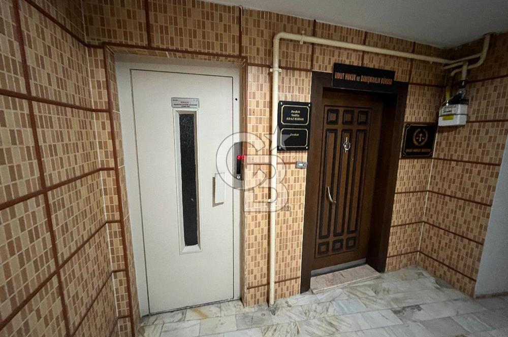 Gebze Merkez Yeni Çarşı Üzerinde Temiz, Masrafsız Satılık Ofis