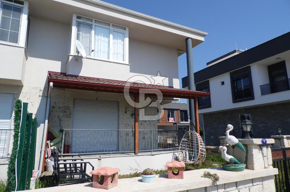 İzmir Seferihisar Akarca'da Deniz Manzaralı Dubleks Villa Satılık