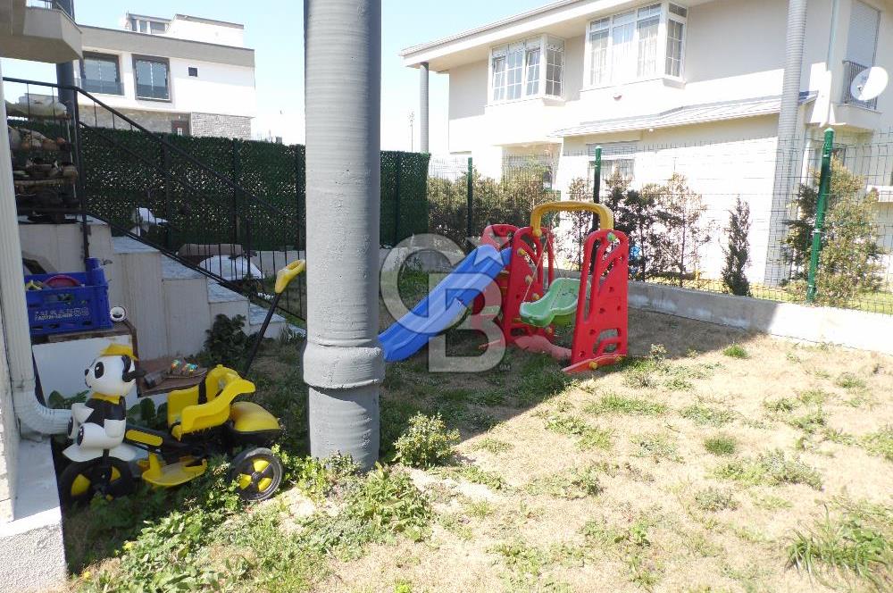 İzmir Seferihisar Akarca'da Deniz Manzaralı Dubleks Villa Satılık