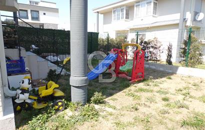 İzmir Seferihisar Akarca'da Deniz Manzaralı Dubleks Villa Satılık