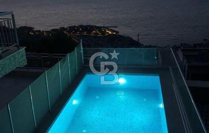 YALIKAVAK KIZILBURUNDA FULL DENİZ MANZARALI 4+2 HAVUZLU VİLLA