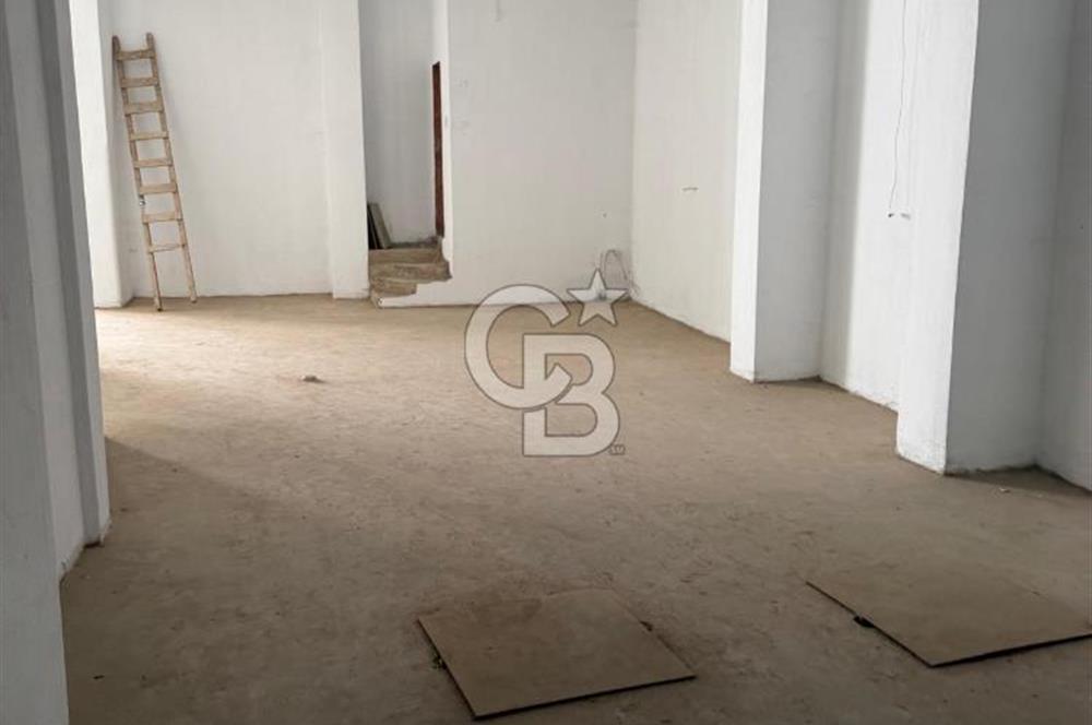 Karşıyaka'da Satılık İşyeri 