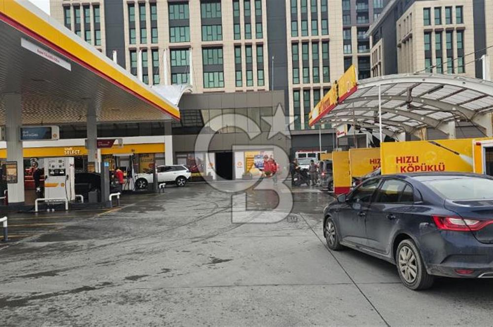 BEYLİKDÜZÜ E-5'İN DİBİNDE KİRALIK 250 M2 DÜKKAN 