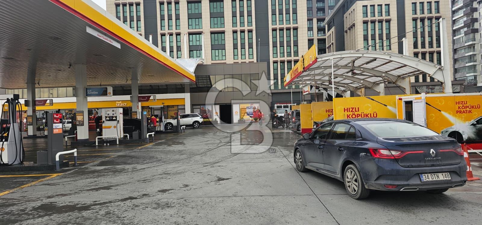 BEYLİKDÜZÜ E-5'İN DİBİNDE KİRALIK 250 M2 DÜKKAN 
