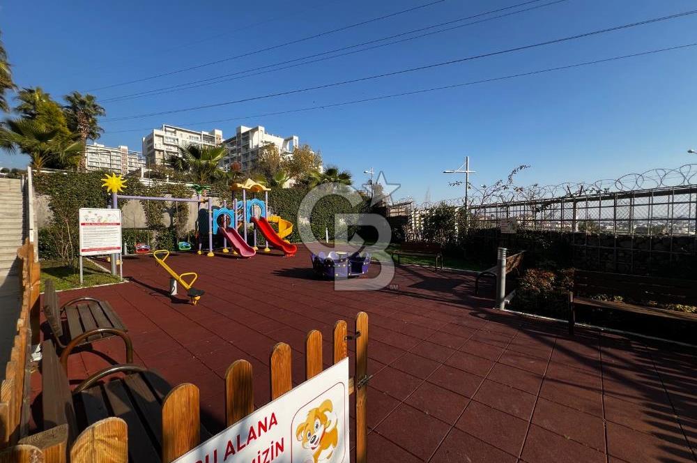 Karşıyaka Soyak Siesta Blue’da Eşyalı 1+1 Kiralık Daire