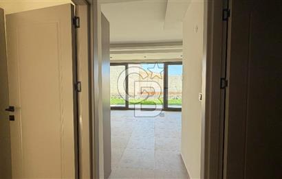 Ayvalık Altınova Sayfiye Sitesi İçerisinde Havuzlu Geniş 2+1 Daire