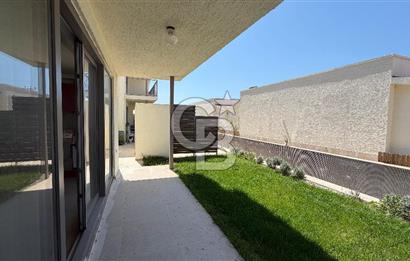 Ayvalık Altınova Sayfiye Sitesi İçerisinde Havuzlu Geniş 2+1 Daire
