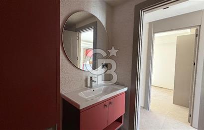 Ayvalık Altınova Sayfiye Sitesi İçerisinde Havuzlu Geniş 2+1 Daire