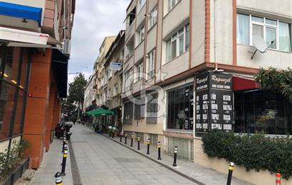 Bakırköy Kartaltepe Mektupçu sokakta Satılık Merkezi 2+1 Daire