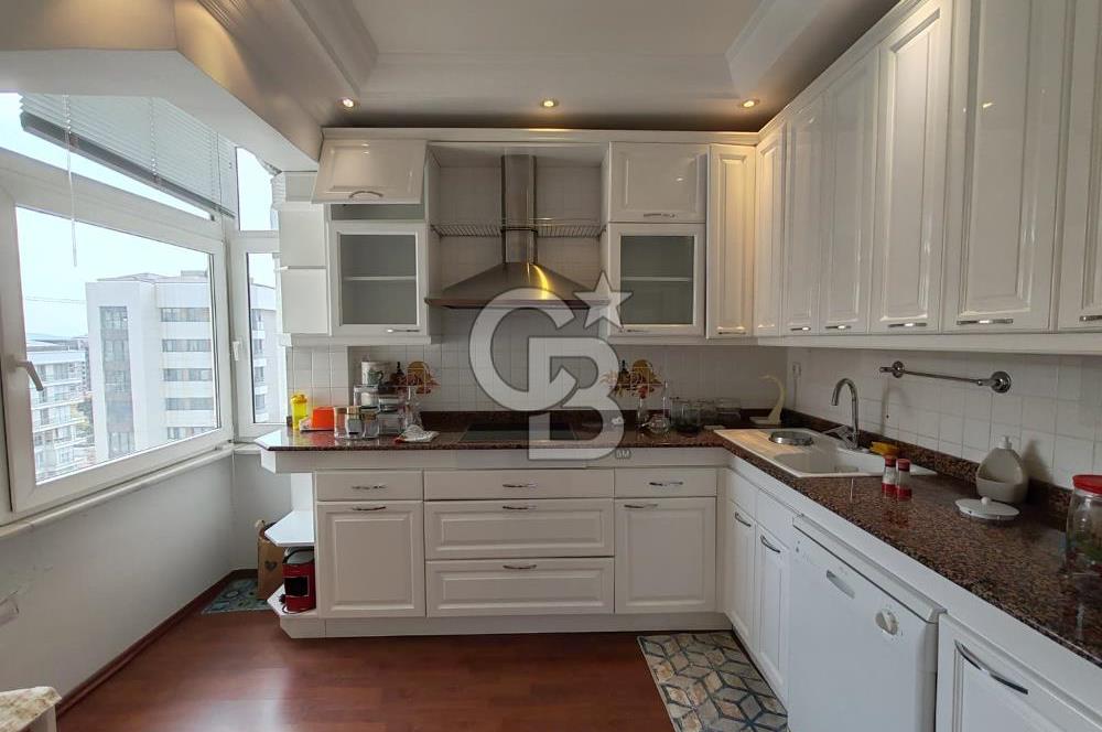 Kısa Süreli Kiralık - Deniz Manzaralı Geniş 3+1