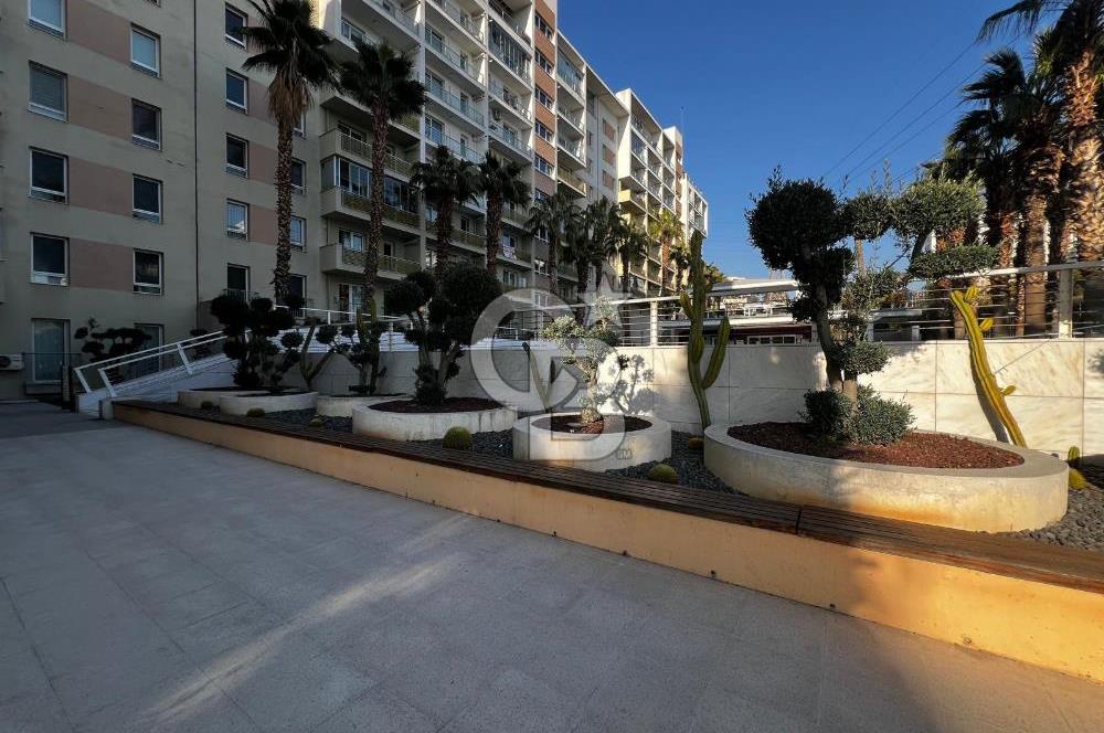 Karşıyaka Soyak Siesta Blue’da Eşyalı 1+1 Kiralık Daire