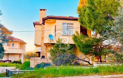 EZİNE TAVAKLIDA SATILIK EŞYALI 3+1 VİLLA | DENİZE YAKIN