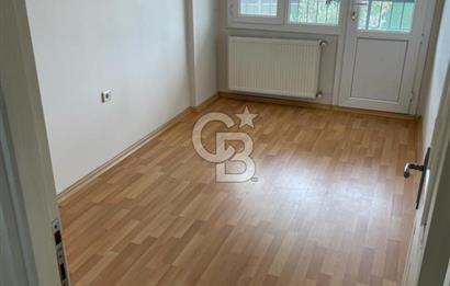 Gaziemir Gazi Mh.de 3+1_120m² Site İçi Kiralık Daire