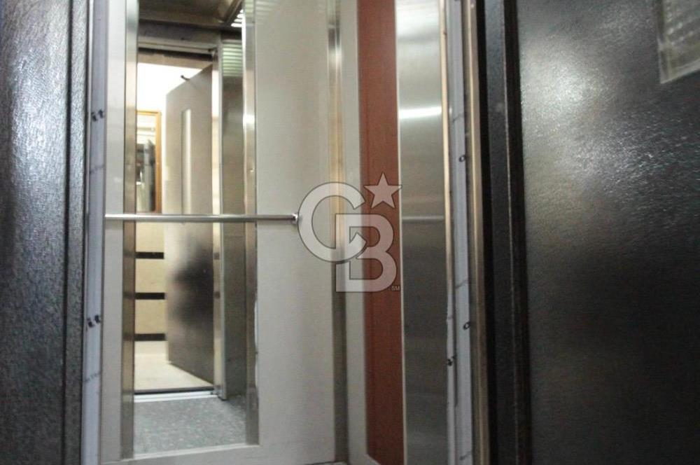 Gaziemir Gazi Mh.de 3+1_120m² Site İçi Kiralık Daire