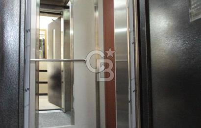 Gaziemir Gazi Mh.de 3+1_120m² Site İçi Kiralık Daire