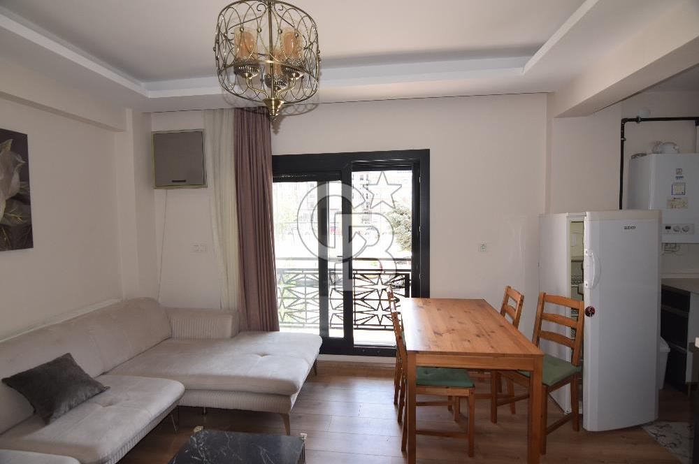 KARŞIYAKA ŞEMİKLER PARK CEPHELİ EŞYALI KİRALIK 2+1 DAİRE