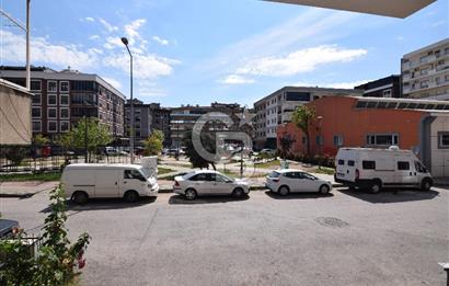 KARŞIYAKA ŞEMİKLER PARK CEPHELİ EŞYALI KİRALIK 2+1 DAİRE