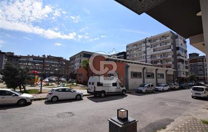 KARŞIYAKA ŞEMİKLER PARK CEPHELİ EŞYALI KİRALIK 2+1 DAİRE