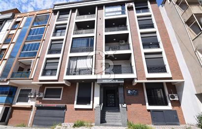 KARŞIYAKA ŞEMİKLER PARK CEPHELİ EŞYALI KİRALIK 2+1 DAİRE