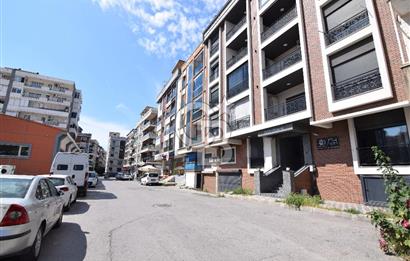 KARŞIYAKA ŞEMİKLER PARK CEPHELİ EŞYALI KİRALIK 2+1 DAİRE