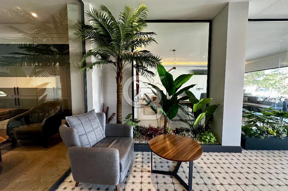 Urla Çamlıçay Mahallesi Ana Cadde Üzeri Eşyalı Kiralık Ofis