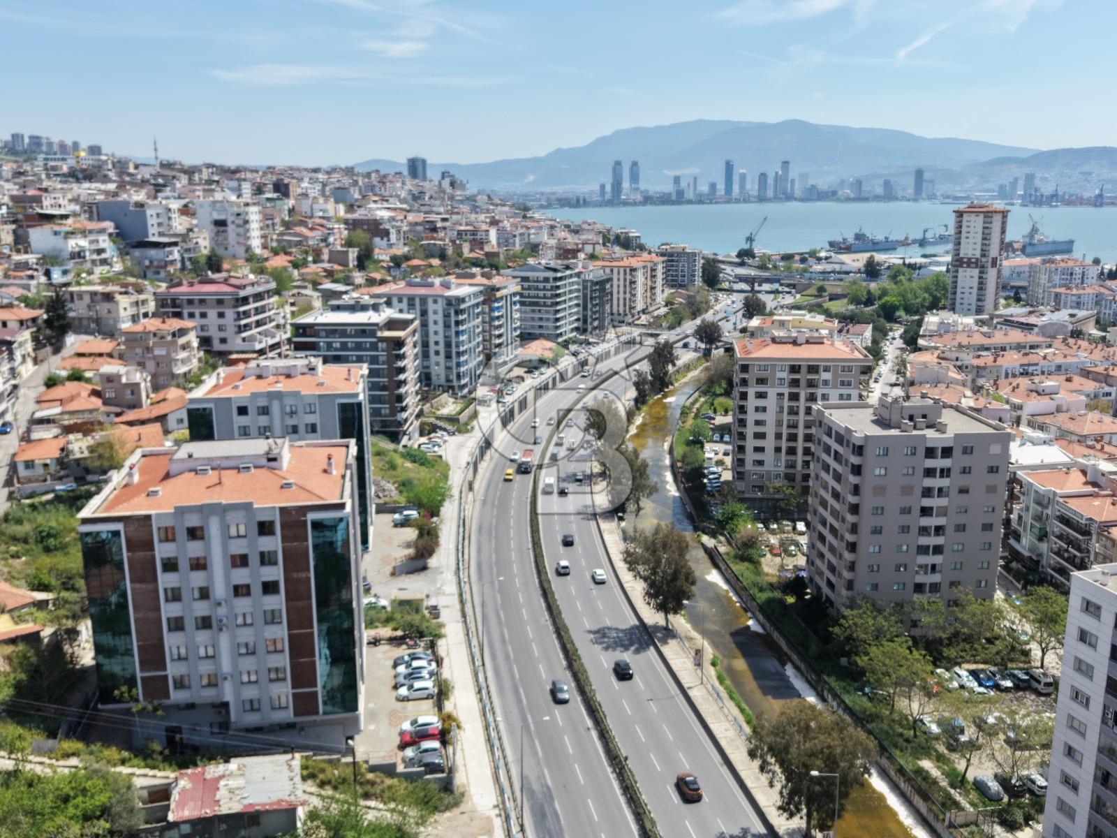 EMEK MAHALLESİ KÖRFEZ MANZARALI SATILIK ARAKAT GENİŞ 3+1 DAİRE