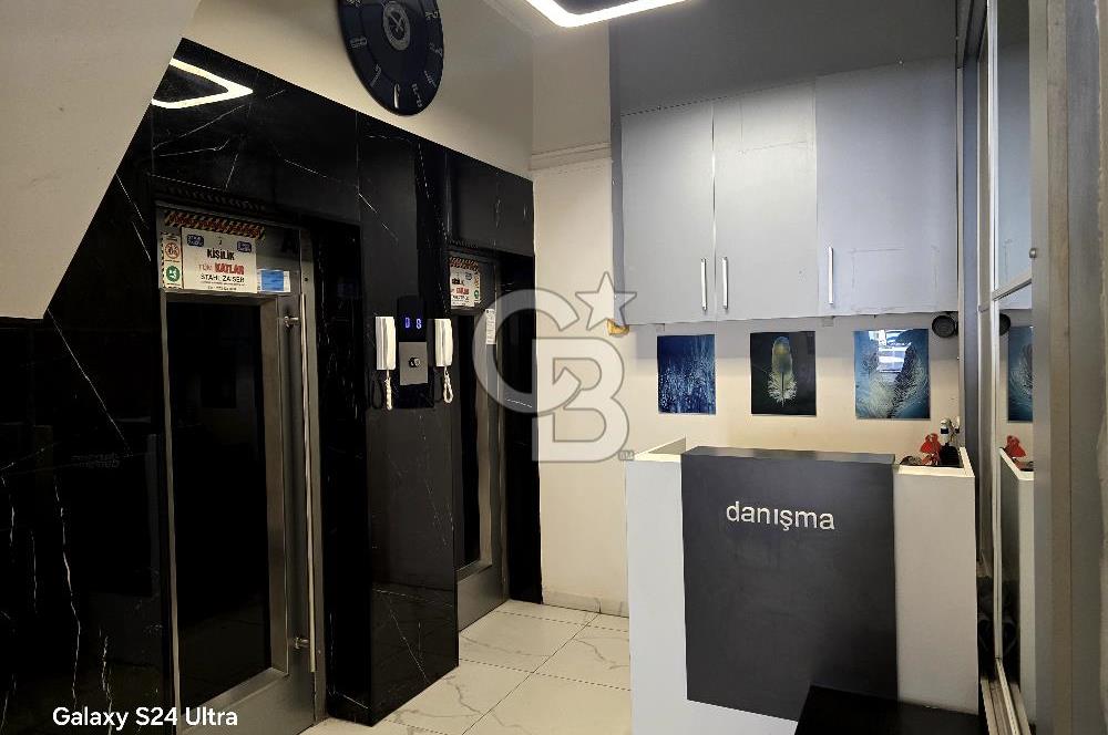 Konak kemeraltı satılık ofis