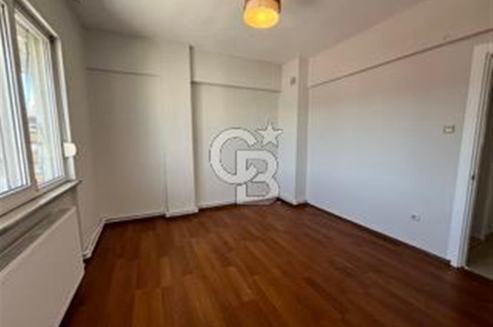 Etiler de yenilenmiş balkonlu geniş 2+1 kiralık daire 