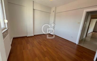 Etiler de yenilenmiş balkonlu geniş 2+1 kiralık daire 