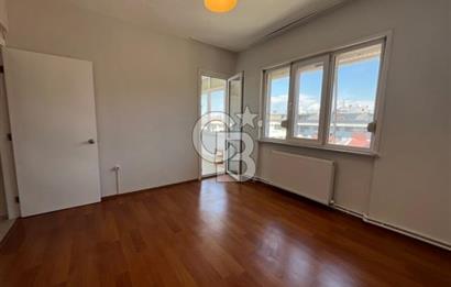 Etiler de yenilenmiş balkonlu geniş 2+1 kiralık daire 