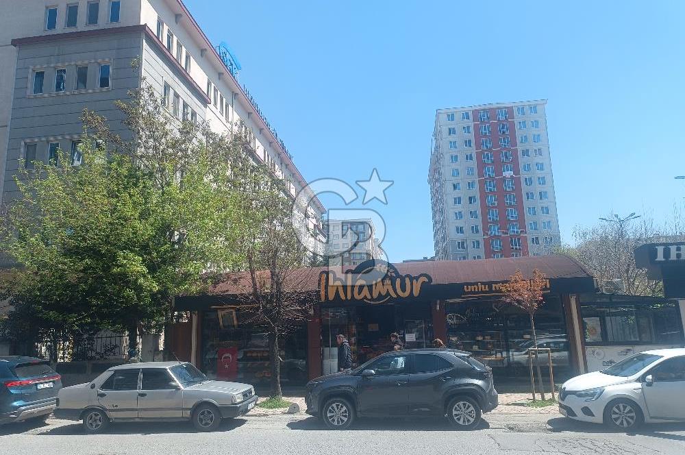 SGK Yanında Site içinde Kiralık bakımlı 3+1 daire.