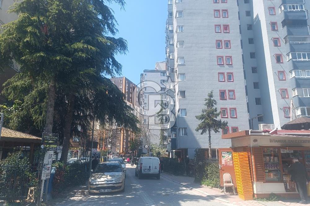 SGK Yanında Site içinde Kiralık bakımlı 3+1 daire.