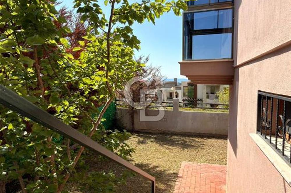 GÜZELBAHÇE KAHRAMANDERE DENİZ MANZARALI 5+1 SATILIK TRİPLEX VİLLA