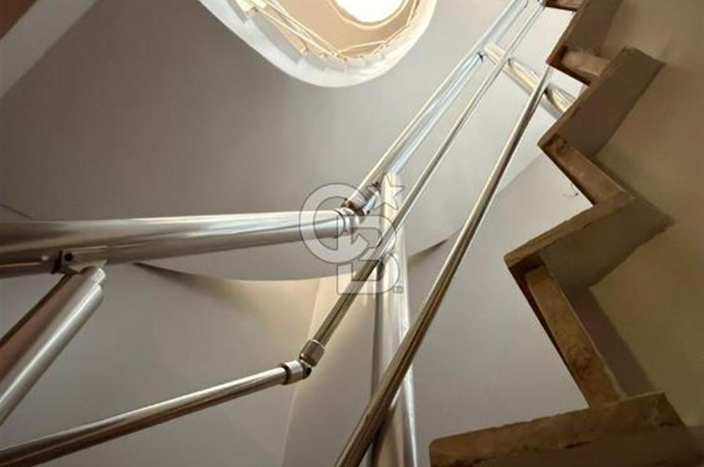 GÜZELBAHÇE KAHRAMANDERE DENİZ MANZARALI 5+1 SATILIK TRİPLEX VİLLA