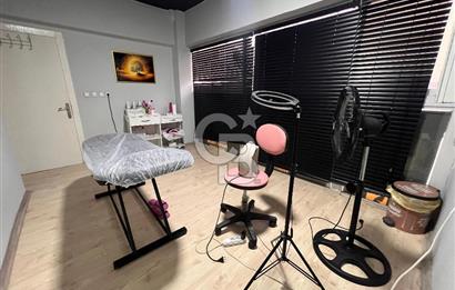 Köşe Konumlu Cadde üzeri Yapılı 2 cepheli 106 m2 Dükkan