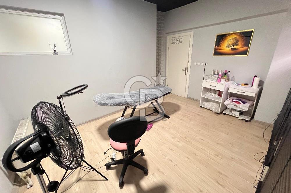 Köşe Konumlu Cadde üzeri Yapılı 2 cepheli 106 m2 Dükkan