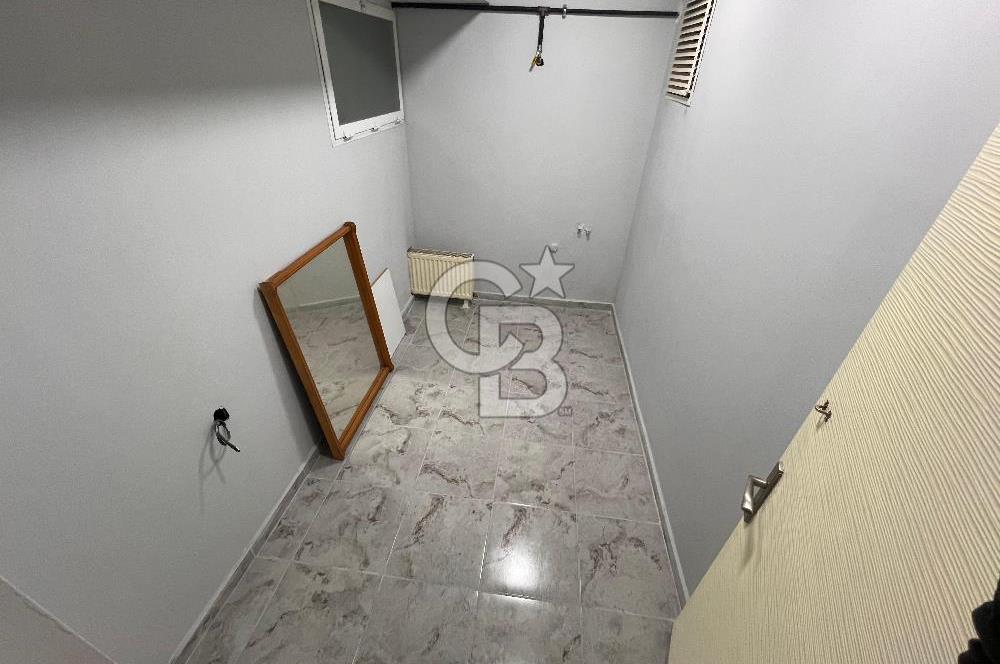 Köşe Konumlu Cadde üzeri Yapılı 2 cepheli 106 m2 Dükkan