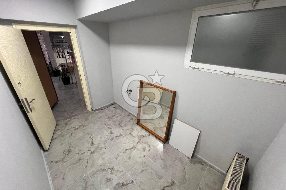 Köşe Konumlu Cadde üzeri Yapılı 2 cepheli 106 m2 Dükkan