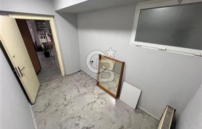 Köşe Konumlu Cadde üzeri Yapılı 2 cepheli 106 m2 Dükkan