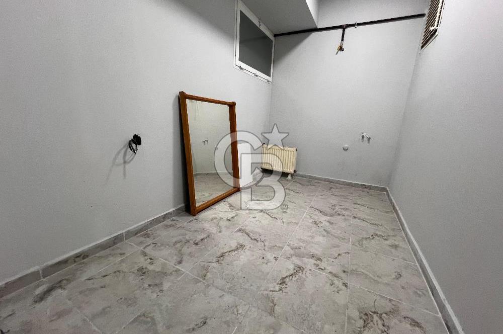 Köşe Konumlu Cadde üzeri Yapılı 2 cepheli 106 m2 Dükkan