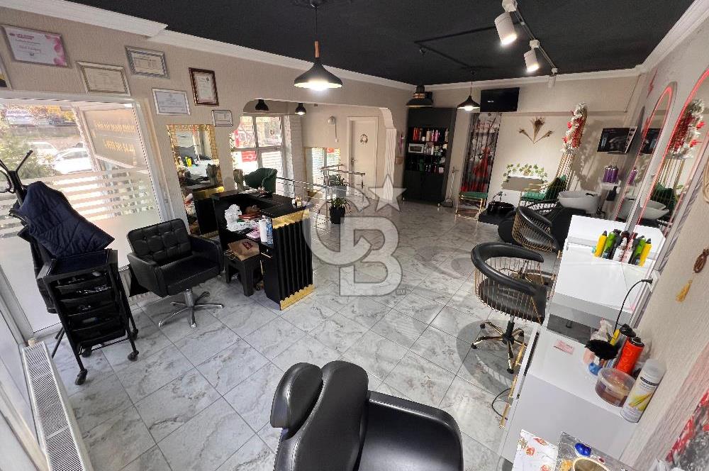 Köşe Konumlu Cadde üzeri Yapılı 2 cepheli 106 m2 Dükkan