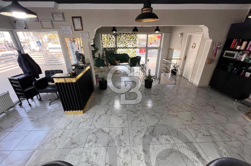 Köşe Konumlu Cadde üzeri Yapılı 2 cepheli 106 m2 Dükkan