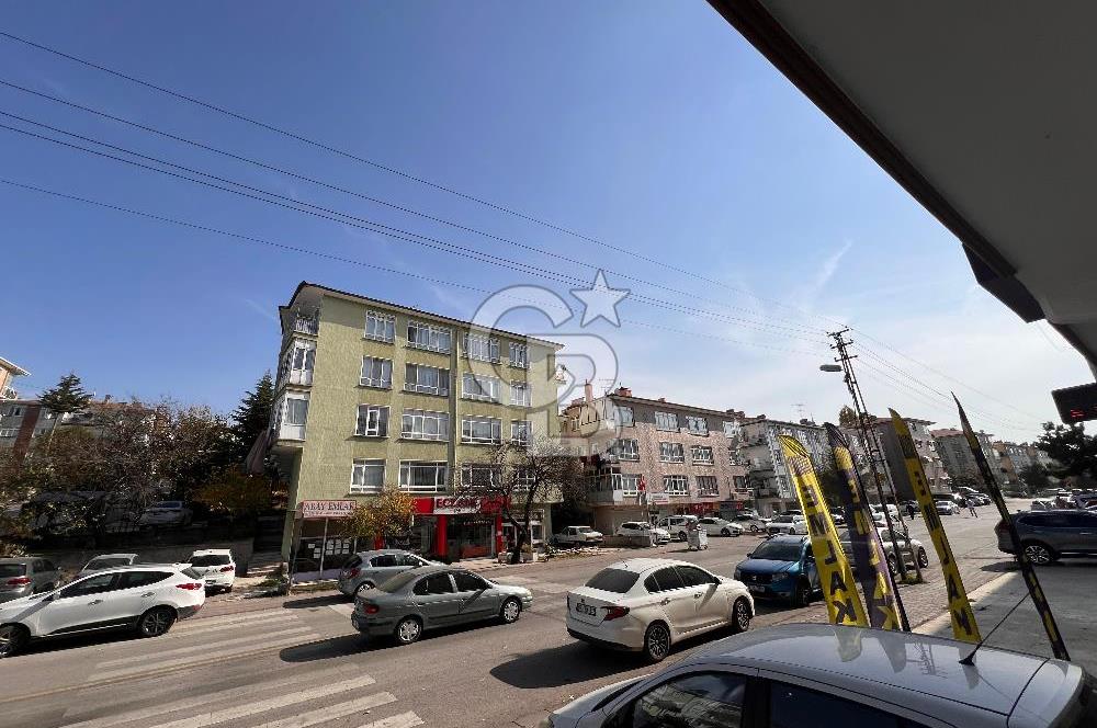 Köşe Konumlu Cadde üzeri Yapılı 2 cepheli 106 m2 Dükkan