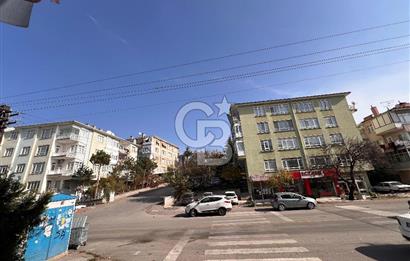 Köşe Konumlu Cadde üzeri Yapılı 2 cepheli 106 m2 Dükkan