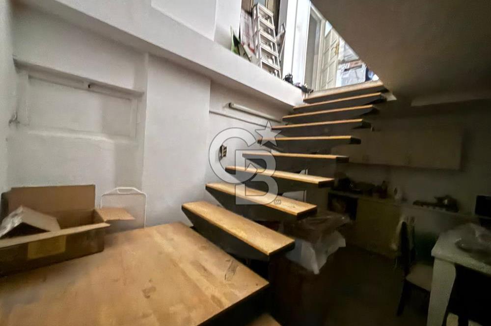 Narlıdere Mithatpaşa Caddesi Üzerinde Kiralık 2 Dükkan 1 arada